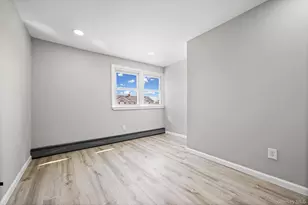 28 Candle Ln, Levittown, NY 11756 - Photo 11