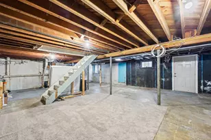 432 Bohemia Pkwy, Sayville, NY 11782 - Photo 11