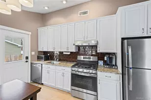 432 Bohemia Pkwy, Sayville, NY 11782 - Photo 3