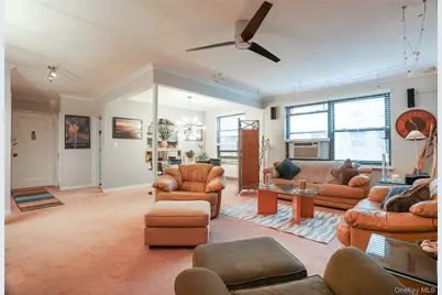 35 Rockledge Road #2A, Hartsdale, NY 10530 - Photo 1