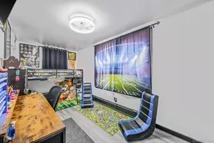 267 Dogwood Rd W, Mastic Beach, NY 11951 - Photo 25