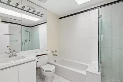 87 Northgate Circle, Melville, NY 11747 - Photo 11