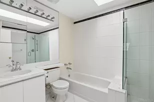 87 Northgate Cir, Melville, NY 11747 - Photo 11