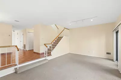 87 Northgate Circle, Melville, NY 11747 - Photo 7