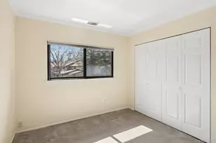 87 Northgate Cir, Melville, NY 11747 - Photo 13