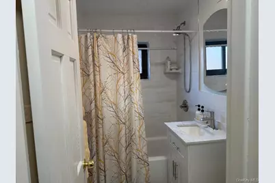 87-15 204th Street #B51, Hollis, NY 11423 - Photo 11