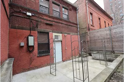 304 Waverly Avenue, Brooklyn, NY 11205 - Photo 9