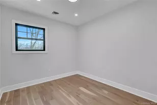 105 Radcliff Ave, Port Washington, NY 11050 - Photo 31