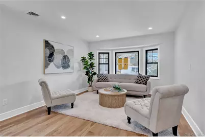 105 Radcliff Avenue, Port Washington, NY 11050 - Photo 9