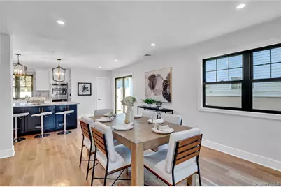 105 Radcliff Avenue, Port Washington, NY 11050 - Photo 13