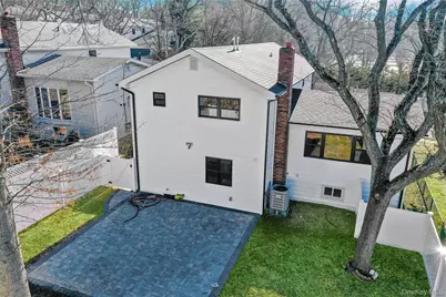 105 Radcliff Avenue, Port Washington, NY 11050 - Photo 39