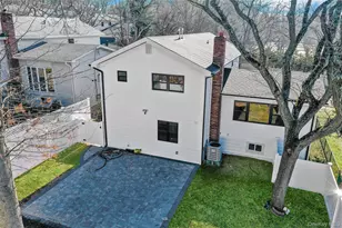 105 Radcliff Ave, Port Washington, NY 11050 - Photo 39