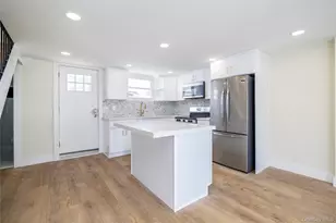 237 Porterfield Pl, Freeport, NY 11520 - Photo 7