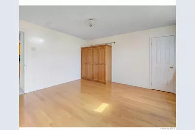4012 166th Street, Flushing, NY 11358 - Photo 9
