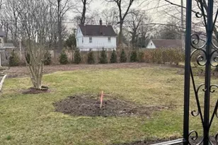 1026 Glen Cove Ave, Glen Head, NY 11545 - Photo 17