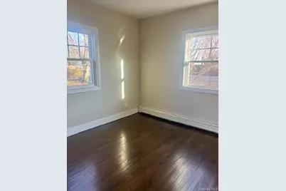 1026 Glen Cove Avenue, Glen Head, NY 11545 - Photo 7