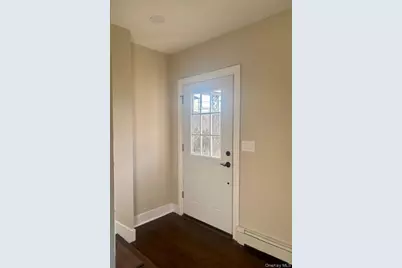 1026 Glen Cove Avenue, Glen Head, NY 11545 - Photo 11