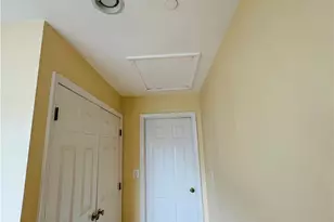 36 Greenridge Ave, White Plains, NY 10605 - Photo 9