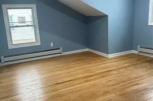 187-40 Hilburn Ave, Saint Albans, NY 11412 - Photo 13
