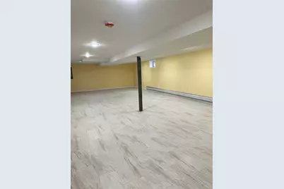 18740 Hilburn Avenue, Saint Albans, NY 11412 - Photo 15