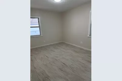 18740 Hilburn Avenue, Saint Albans, NY 11412 - Photo 7