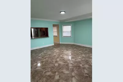 18740 Hilburn Avenue, Saint Albans, NY 11412 - Photo 3