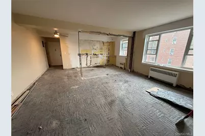 230 Pelham Road #4N, New Rochelle, NY 10805 - Photo 1