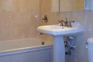 12 Granada Crescent, White Plains, NY 10603 - Photo 9