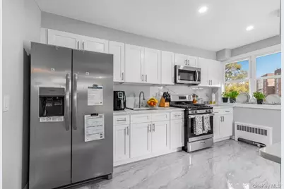 8459 Goldington Court, Middle Village, NY 11379 - Photo 9