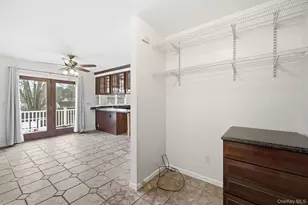 186 Violet Ave, Poughkeepsie, NY 12601 - Photo 25