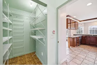 186 Violet Avenue, Poughkeepsie, NY 12601 - Photo 9