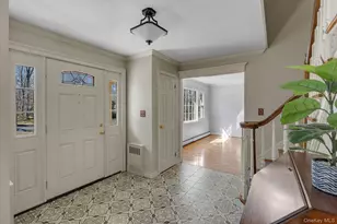 3 Melrose Ct, Dix Hills, NY 11746 - Photo 5