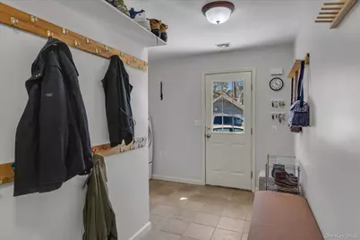 3 Melrose Court, Dix Hills, NY 11746 - Photo 17