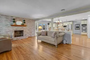 3 Melrose Ct, Dix Hills, NY 11746 - Photo 11