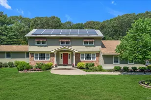 3 Melrose Ct, Dix Hills, NY 11746 - Photo 3