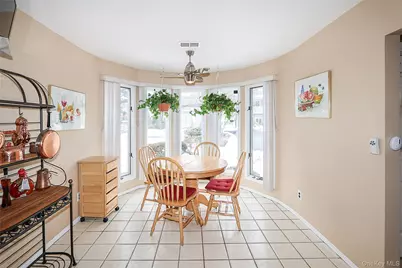 55 Kristin Lane, Hauppauge, NY 11788 - Photo 9