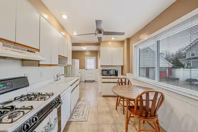 24718 137th Avenue, Rosedale, NY 11422 - Photo 19