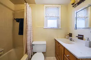 247-18 137th Ave, Rosedale, NY 11422 - Photo 17