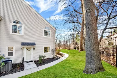 21 Arbor Way #21, Peekskill, NY 10566 - Photo 1