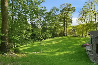2 Lakeridge Drive, Armonk, NY 10504 - Photo 31