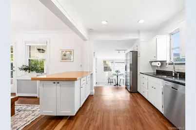 138 Hillcrest Avenue, Manhasset, NY 11030 - Photo 19