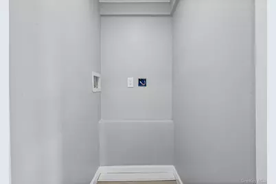 9 Joseph Street, Bay Shore, NY 11706 - Photo 17