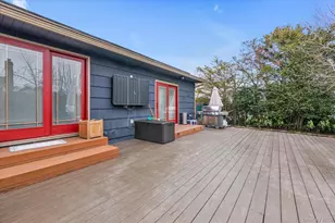 301 Cameo Dr, Massapequa, NY 11758 - Photo 23