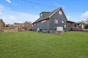 301 Cameo Dr, Massapequa, NY 11758 - Photo 25