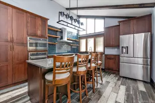 301 Cameo Dr, Massapequa, NY 11758 - Photo 9