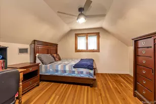 301 Cameo Dr, Massapequa, NY 11758 - Photo 17