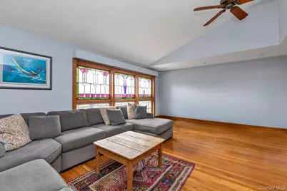 301 Cameo Drive, Massapequa, NY 11758 - Photo 5