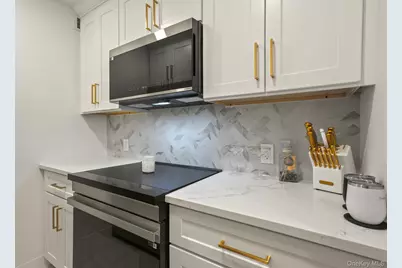 5108 Villa At The, Peekskill, NY 10566 - Photo 5