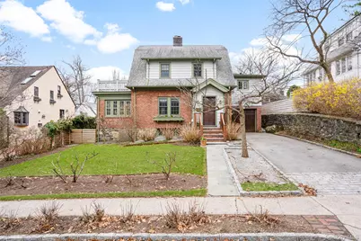 35 Wildwood Road, New Rochelle, NY 10804 - Photo 3