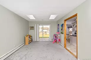 39 Frost Valley Dr, Patchogue, NY 11772 - Photo 9